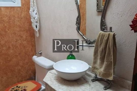 Casa à venda com 3 quartos, 360m² em Jardim Monte Libano, Santo André