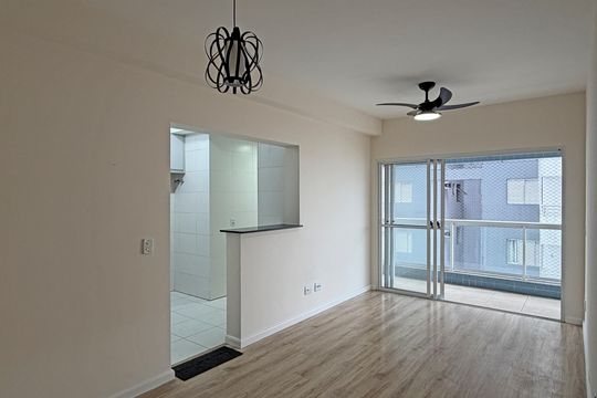 Sala de apartamento para alugar com 2 quartos, 82m² em Boqueirão, Santos