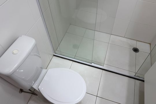 Banheiro da Suíte de apartamento para alugar com 2 quartos, 82m² em Boqueirão, Santos