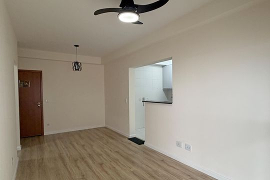 Sala de apartamento para alugar com 2 quartos, 82m² em Boqueirão, Santos