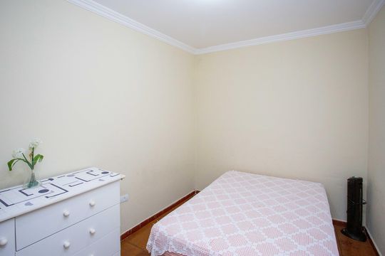 Quarto 1 de casa à venda com 6 quartos, 300m² em Taboão, Diadema
