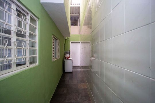Área comum de casa à venda com 6 quartos, 300m² em Taboão, Diadema