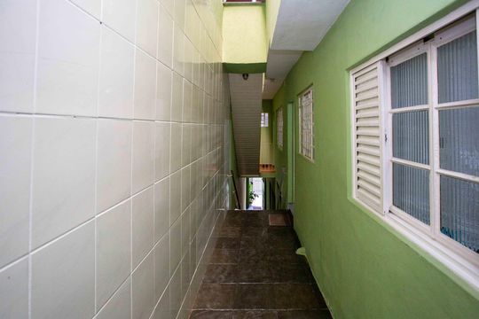Área comum de casa à venda com 6 quartos, 300m² em Taboão, Diadema