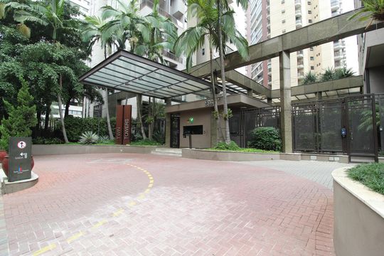 Fachada de apartamento para alugar com 2 quartos, 78m² em Indianópolis, São Paulo