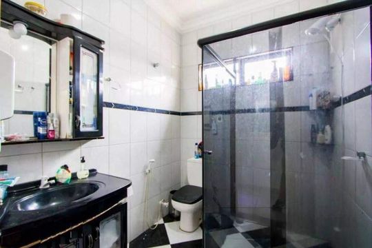 Casa à venda com 2 quartos, 224m² em Parque Novo Oratório, Santo André