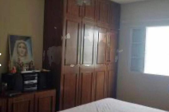 Casa à venda com 3 quartos, 334m² em Barcelona, Santo André