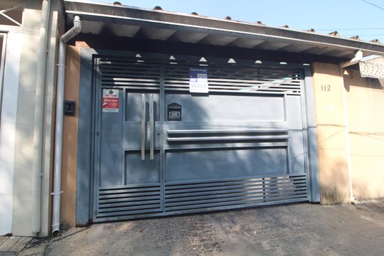 Fachada de casa à venda com 2 quartos, 167m² em Parque das Arvores, São Paulo
