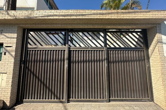 Fachada de casa para alugar com 3 quartos, 94m² em Esplanada dos Barreiros, São Vicente