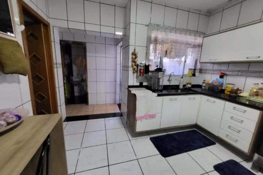 Casa à venda com 3 quartos, 203m² em Vila Bela Vista, Santo André