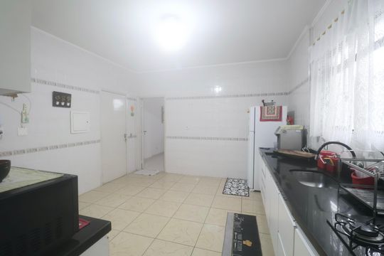 Cozinha de apartamento para alugar com 3 quartos, 170m² em Barra Funda, Guarujá