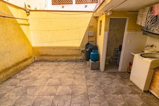 Área Externa de casa à venda com 2 quartos, 120m² em Cidade Vargas, São Paulo