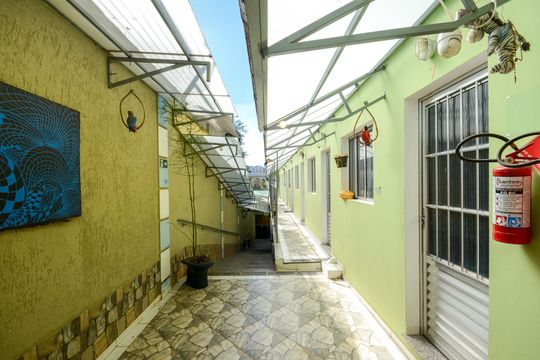 Corredor externo de kitnet/studio para alugar com 1 quarto, 44m² em Vila Boacava, São Paulo