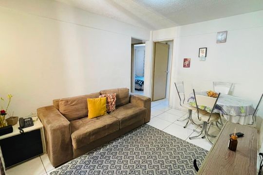 Sala de apartamento para alugar com 2 quartos, 46m² em Parque Industrial Ramos de Freitas, Embu das Artes