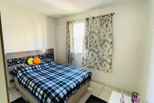 Quarto 1 de apartamento para alugar com 2 quartos, 46m² em Parque Industrial Ramos de Freitas, Embu das Artes