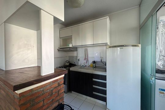 Cozinha e Área de Serviço de apartamento para alugar com 2 quartos, 43m² em Fátima, Canoas