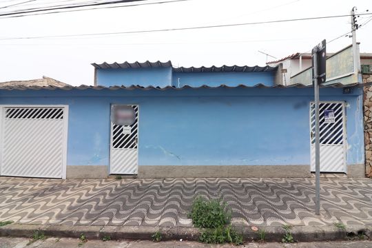 Fachada de casa à venda com 3 quartos, 292m² em Nova Petrópolis, São Bernardo do Campo