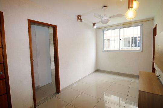 Sala de apartamento para alugar com 3 quartos, 53m² em Jardim América, Rio de Janeiro