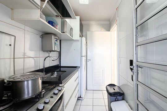 Cozinha de apartamento para alugar com 2 quartos, 45m² em Planalto, São Bernardo do Campo