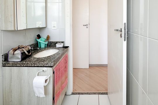 Banheiro da Suíte de apartamento para alugar com 2 quartos, 45m² em Planalto, São Bernardo do Campo