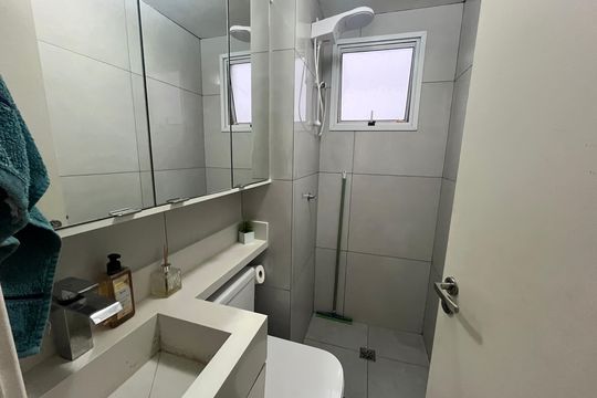 Banheiro de apartamento para alugar com 2 quartos, 44m² em Jardim Umarizal, São Paulo