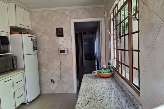 Cozinha - Armários de casa à venda com 4 quartos, 212m² em Portão, Curitiba