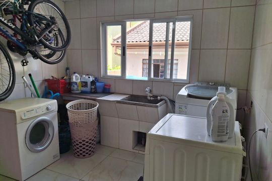 Área de Serviço de casa à venda com 4 quartos, 212m² em Portão, Curitiba