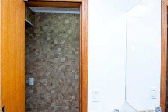 Lavabo de casa à venda com 3 quartos, 380m² em Casa Grande, Diadema