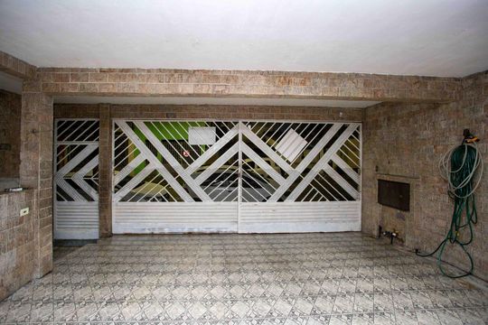 Garagem de casa à venda com 3 quartos, 380m² em Casa Grande, Diadema