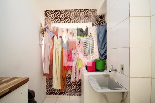 Área de serviço de apartamento à venda com 2 quartos, 55m² em Conceicao, Osasco