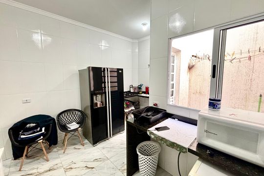 Cozinha de casa de condomínio para alugar com 2 quartos, 64m² em Jardim Popular, São Paulo