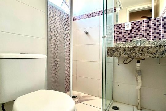Banheiro da Suíte 1 de apartamento para alugar com 3 quartos, 70m² em Parque Brasília, Campinas