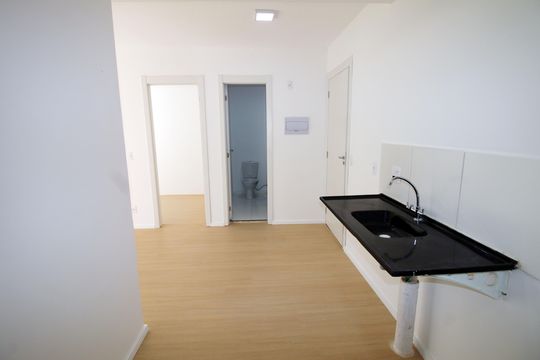 Cozinha de apartamento para alugar com 2 quartos, 40m² em Irajá, Rio de Janeiro
