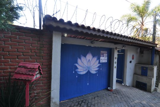 Fachada de casa para alugar com 2 quartos, 430m² em Vila Amélia, São Paulo