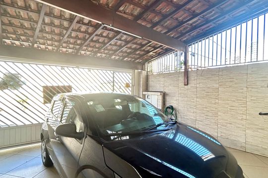 Garagem de casa à venda com 2 quartos, 152m² em Vila Alianca, Guarulhos
