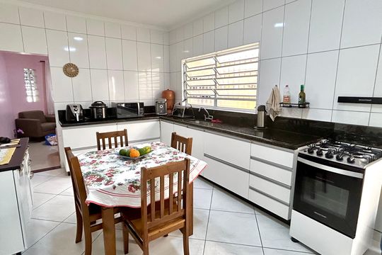 Cozinha de casa à venda com 2 quartos, 152m² em Vila Alianca, Guarulhos