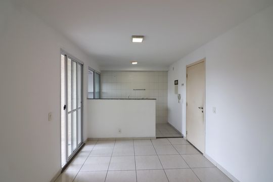 Sala  de apartamento para alugar com 2 quartos, 49m² em Ferrazópolis, São Bernardo do Campo