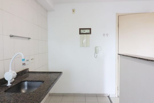 Cozinha  de apartamento para alugar com 2 quartos, 49m² em Ferrazópolis, São Bernardo do Campo
