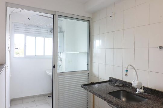 Cozinha  de apartamento para alugar com 2 quartos, 49m² em Ferrazópolis, São Bernardo do Campo