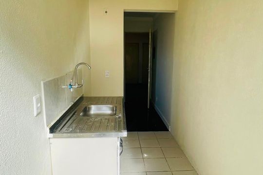Cozinha de apartamento para alugar com 2 quartos, 54m² em Jardim Arco-iris, Cotia