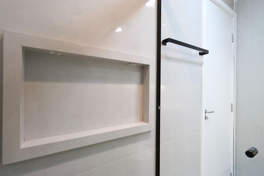 Banheiro  de apartamento para alugar com 2 quartos, 37m² em Água Branca, São Paulo