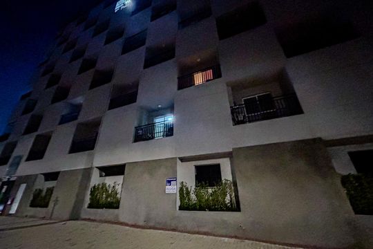 Fachada com Plaquinha de apartamento para alugar com 1 quarto, 25m² em Vila Carrão, São Paulo