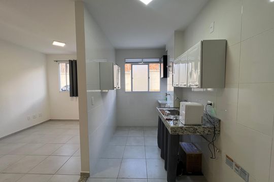 Cozinha - Armários de apartamento para alugar com 2 quartos, 50m² em Braúnas, Belo Horizonte