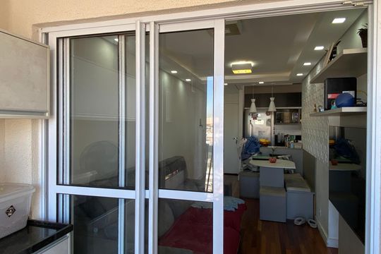 Varanda de apartamento à venda com 2 quartos, 54m² em Vila Osasco, Osasco