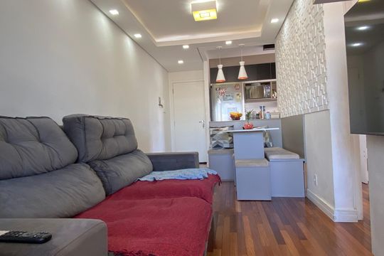 Sala de apartamento à venda com 2 quartos, 54m² em Vila Osasco, Osasco