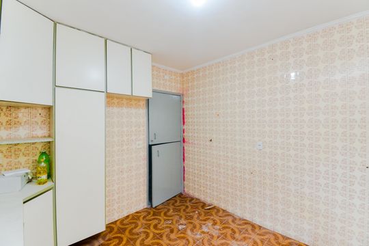 Cozinha de casa à venda com 3 quartos, 120m² em Vila Gopouva, Guarulhos