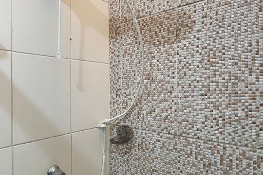 Banheiro de casa de condomínio para alugar com 3 quartos, 102m² em Vila Granada, São Paulo