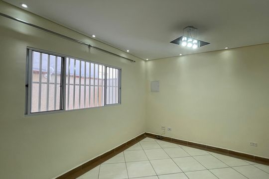 Sala de casa de condomínio para alugar com 3 quartos, 102m² em Vila Granada, São Paulo