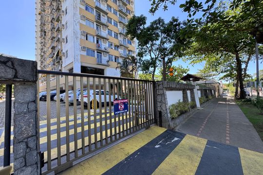 Fachada de apartamento à venda com 1 quarto, 56m² em Barra da Tijuca, Rio de Janeiro