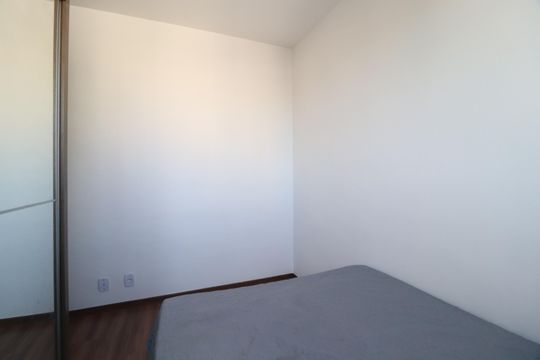 Quarto 2 - Suíte de apartamento para alugar com 2 quartos, 45m² em Jardim Inconfidencia, Uberlândia