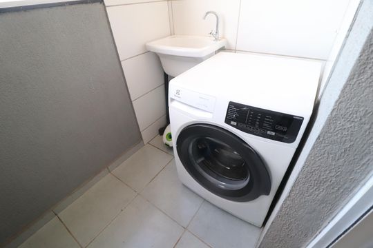 Área de Serviço de apartamento para alugar com 2 quartos, 45m² em Jardim Inconfidencia, Uberlândia